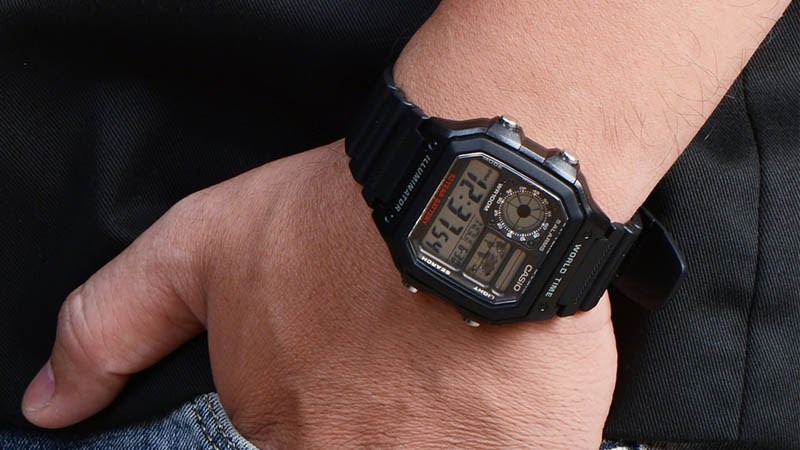 Đồng hồ nam Casio AE-1200WH-1AVDF sở hữu nét cá tính, năng động