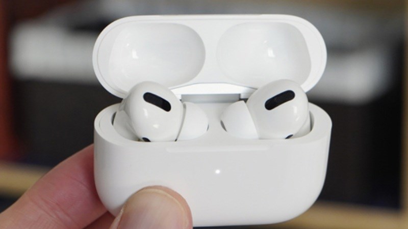 Mang đến trung tâm uy tín kiểm tra và sửa chữa để khắc phục triệt để tình trạng mic Airpod bị rè