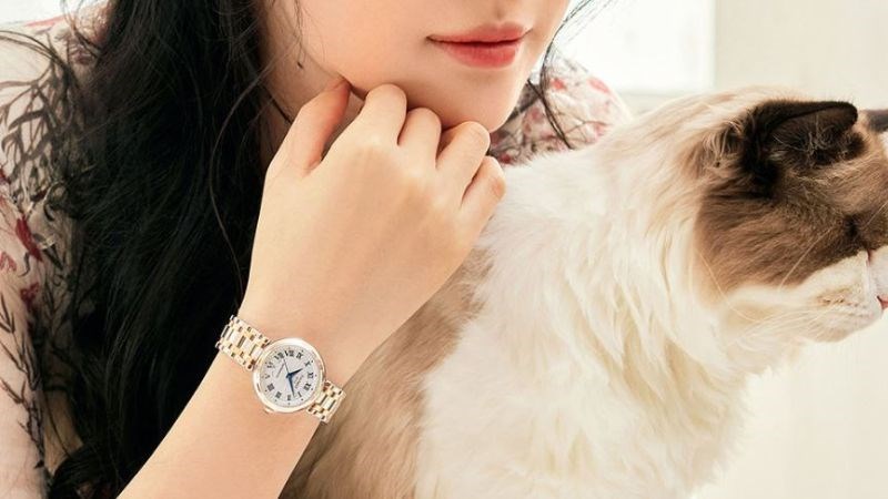 Đồng hồ Thụy Sỹ luôn được phái đẹp ưa chuộng sử dụng