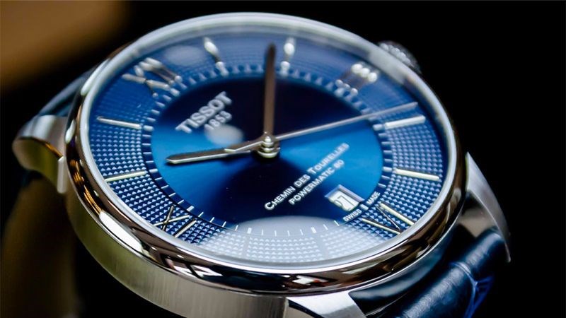 Đồng hồ Tissot có mặt kính làm từ Sapphire có độ chống xước cao