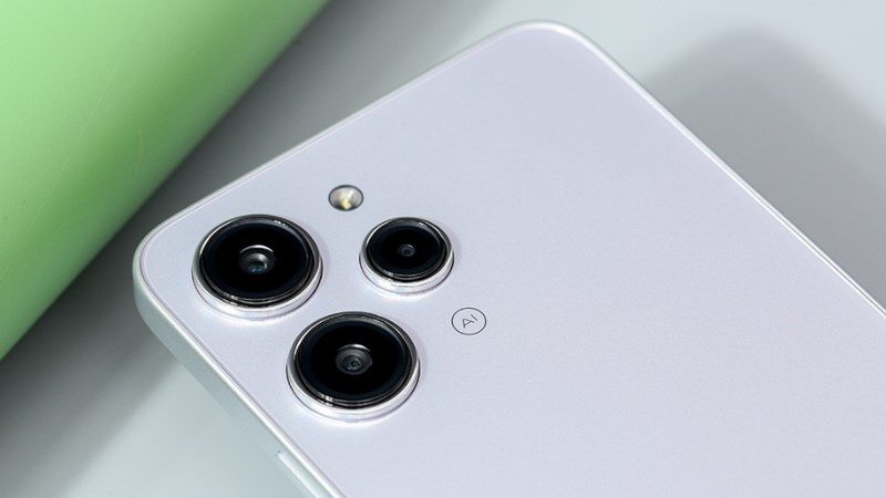 Cụm camera tương tự trên iPhone 14 Pro Max