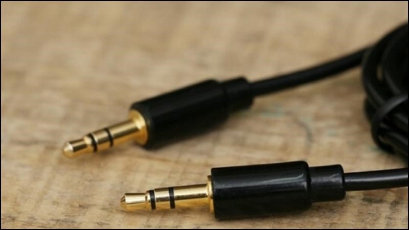 Kiểm tra jack Audio và kết nối lại đảm bảo đường truyền không bị lag Kiểm tra jack Audio và kết nối lại đảm bảo đường truyền không bị lag