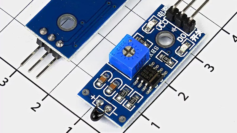 Trang bị mạch cảm biến nhiệt độ NTC giúp ngắt và bảo vệ nhiệt