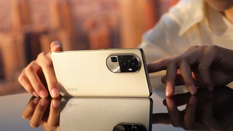 OPPO Reno10 5G thua thiệt về camera chính nhưng nhỉnh hơn về camera phụ