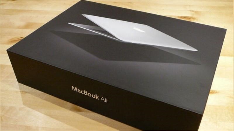 Bạn cần kiểm tra xem hộp đựng laptop có bị méo mó hay không Bạn cần kiểm tra xem hộp đựng laptop có bị méo mó hay không