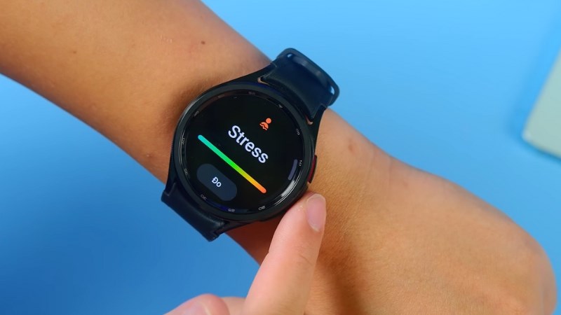 Để đo chỉ số căng thẳng, bạn vào Samsung Health trên đồng hồ, chọn Stress và Đo Để đo chỉ số căng thẳng, bạn vào Samsung Health trên đồng hồ, chọn Stress và Đo