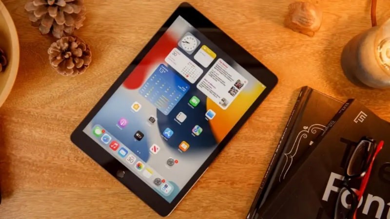 Reset iPad Pro bằng phím cứng Apple cung cấp một năm bảo hành cho các lỗi sản xuất và phụ kiện