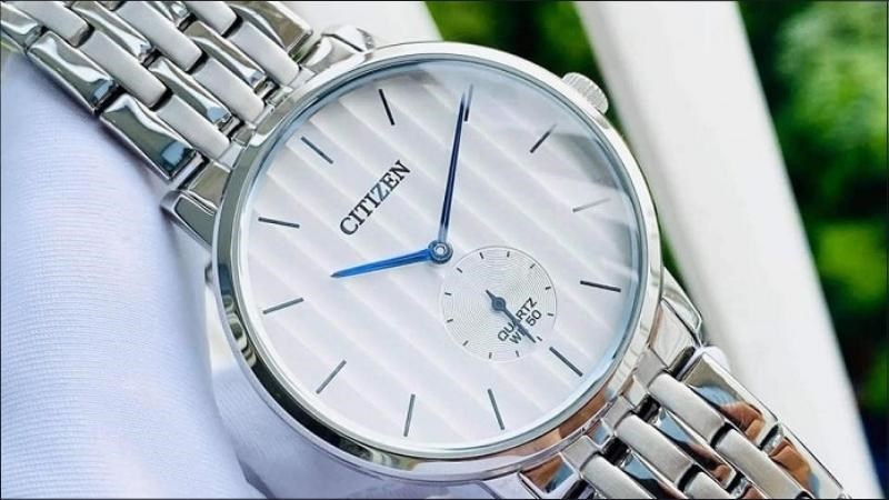 Sử dụng bộ máy Quartz đạt chuẩn giúp tăng tuổi thọ pin và sản phẩm Sử dụng bộ máy Quartz đạt chuẩn giúp tăng tuổi thọ pin và sản phẩm