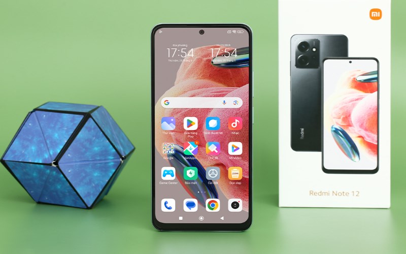Xiaomi Redmi Note 12 có ba màu xám, xanh dương, xanh lá Xiaomi Redmi Note 12 với chuẩn chống nước IP53