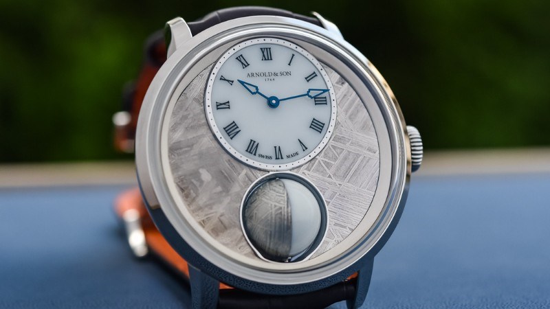 Arnold & Son có thiết kế đẹp mắt