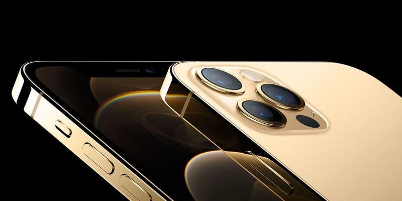 iPhone 12 Pro Max màu vàng gold sang trọng