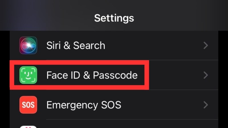 z Chọn Settings (Cài đặt) & chọn Face ID & Passcode (Face ID và mật khẩu)