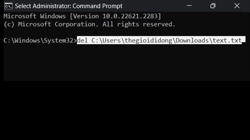 Sau khi Command Prompt (hoặc Powershell) mở có thể sử dụng lệnh del để xóa Sử dụng lệnh del để xóa