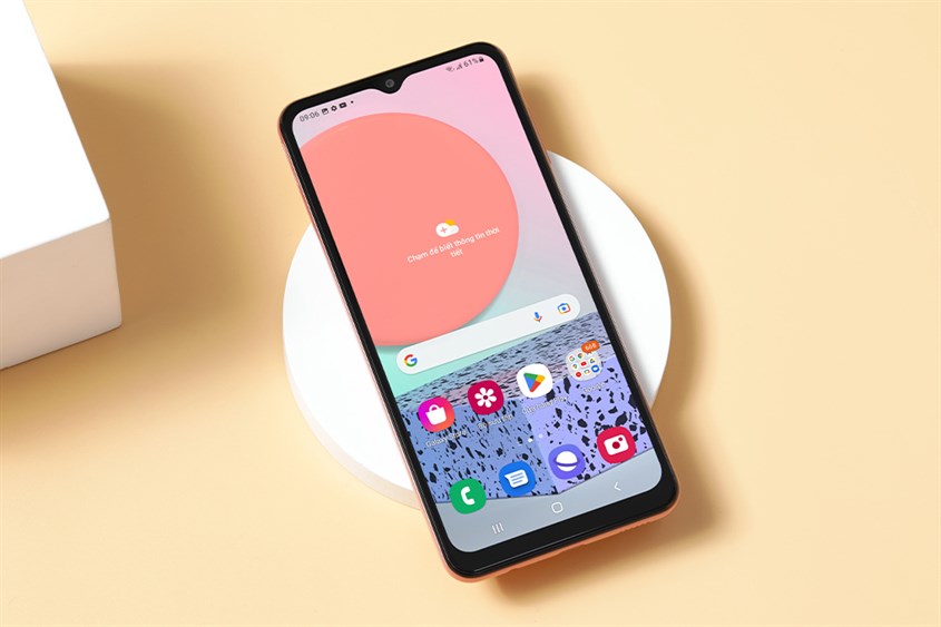Màn hình Samsung A04s có kích thước lớn, độ phân giải cao Màn hình Samsung A04s có kích thước lớn, độ phân giải cao