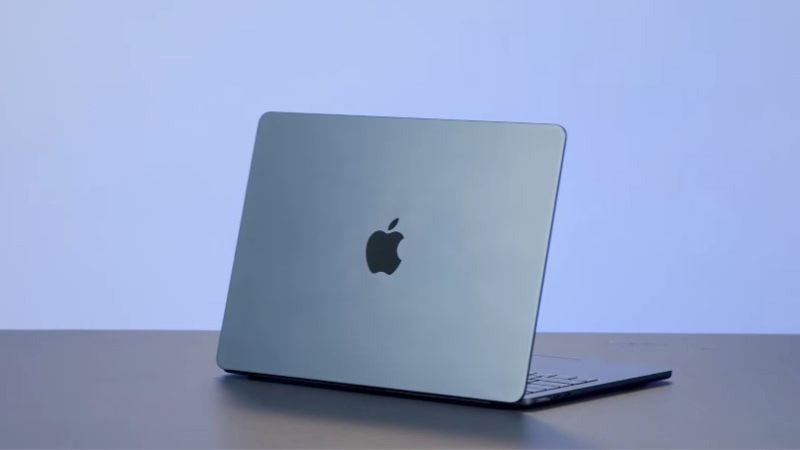 Laptop Apple MacBook Air 13 inch M2 2022 8-core CPU (MLXW3SA/A) bền bỉ và chắc chắn 