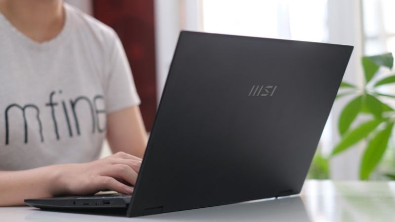 Laptop MSI Summit E14 Flip Evo A12MT i7 1280P (210VN) với không gian lưu trữ lớn