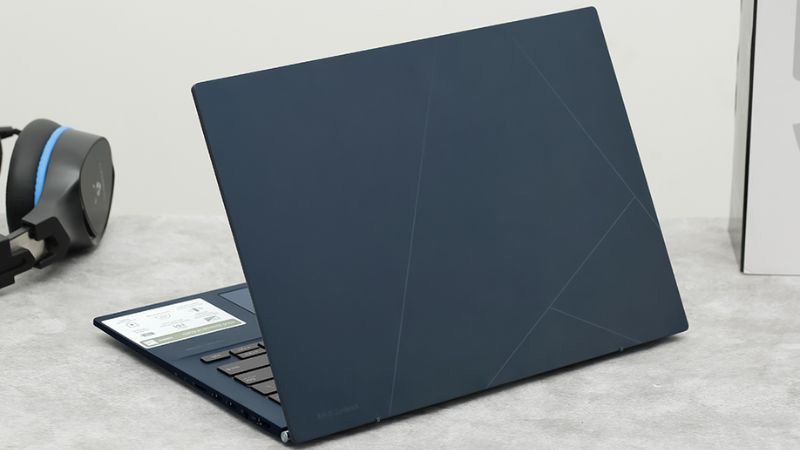 Laptop Asus Zenbook 14 OLED UX3402VA i7 1360P(KM068W) với độ bảo mật cao