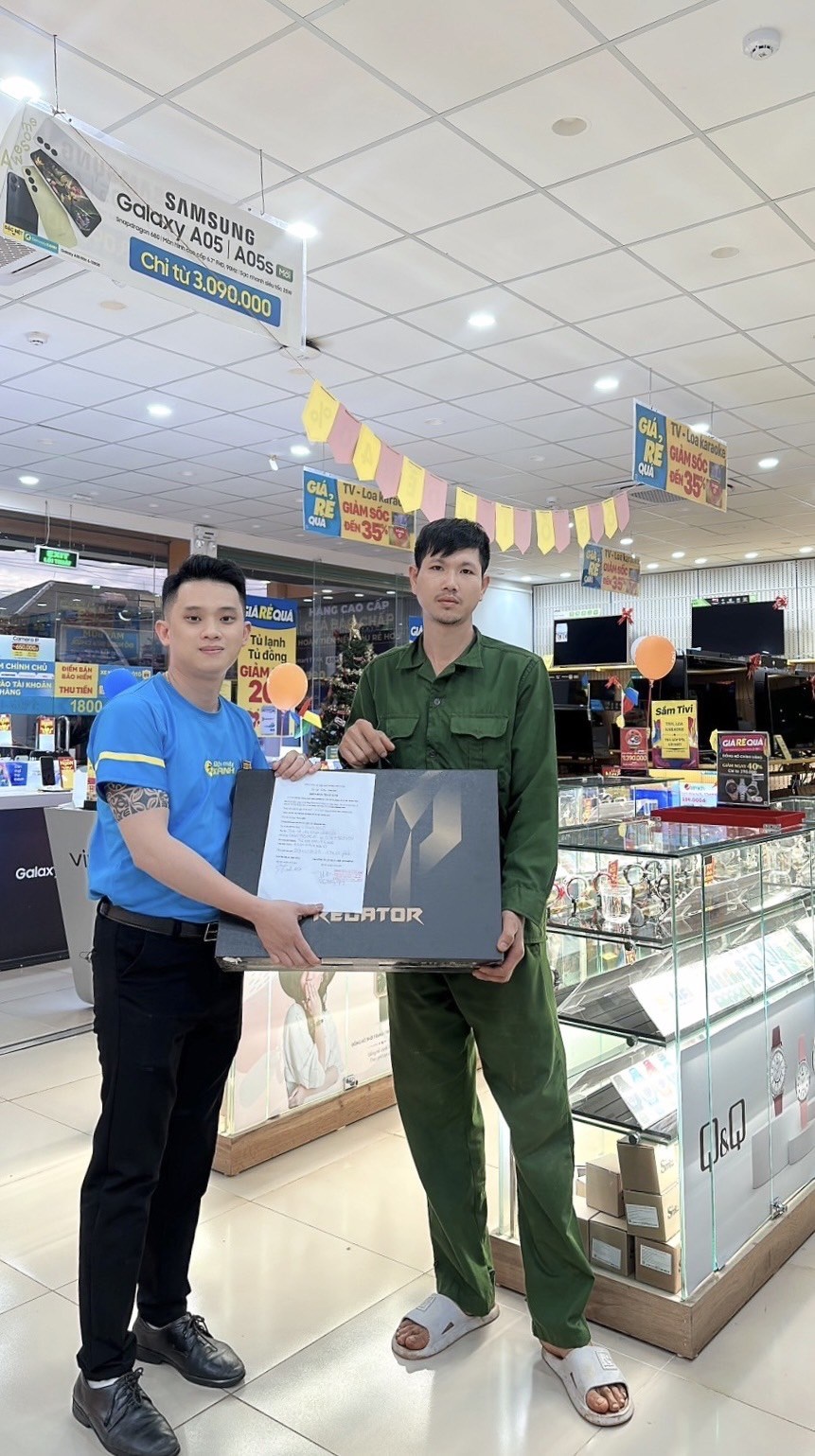 Khách hàng trúng giải Khách hàng trúng giải