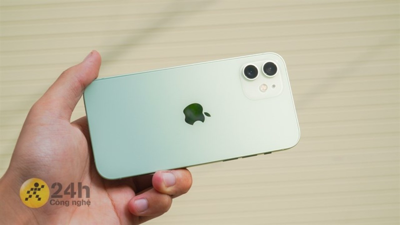 iPhone 12 màu xanh lá nhạt iPhone 12 màu xanh lá nhạt