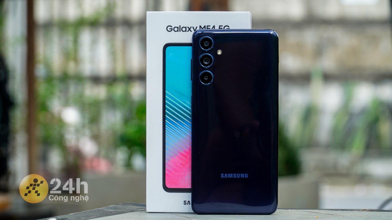 Galaxy M54 có thể đáp ứng tốt cho nhu cầu sử dụng trong công việc hoặc giải trí thường nhật nhờ hiệu năng tốt, pin trâu Galaxy M54 có thể đáp ứng tốt cho nhu cầu sử dụng trong công việc hoặc giải trí thường nhật nhờ hiệu năng tốt, pin trâu