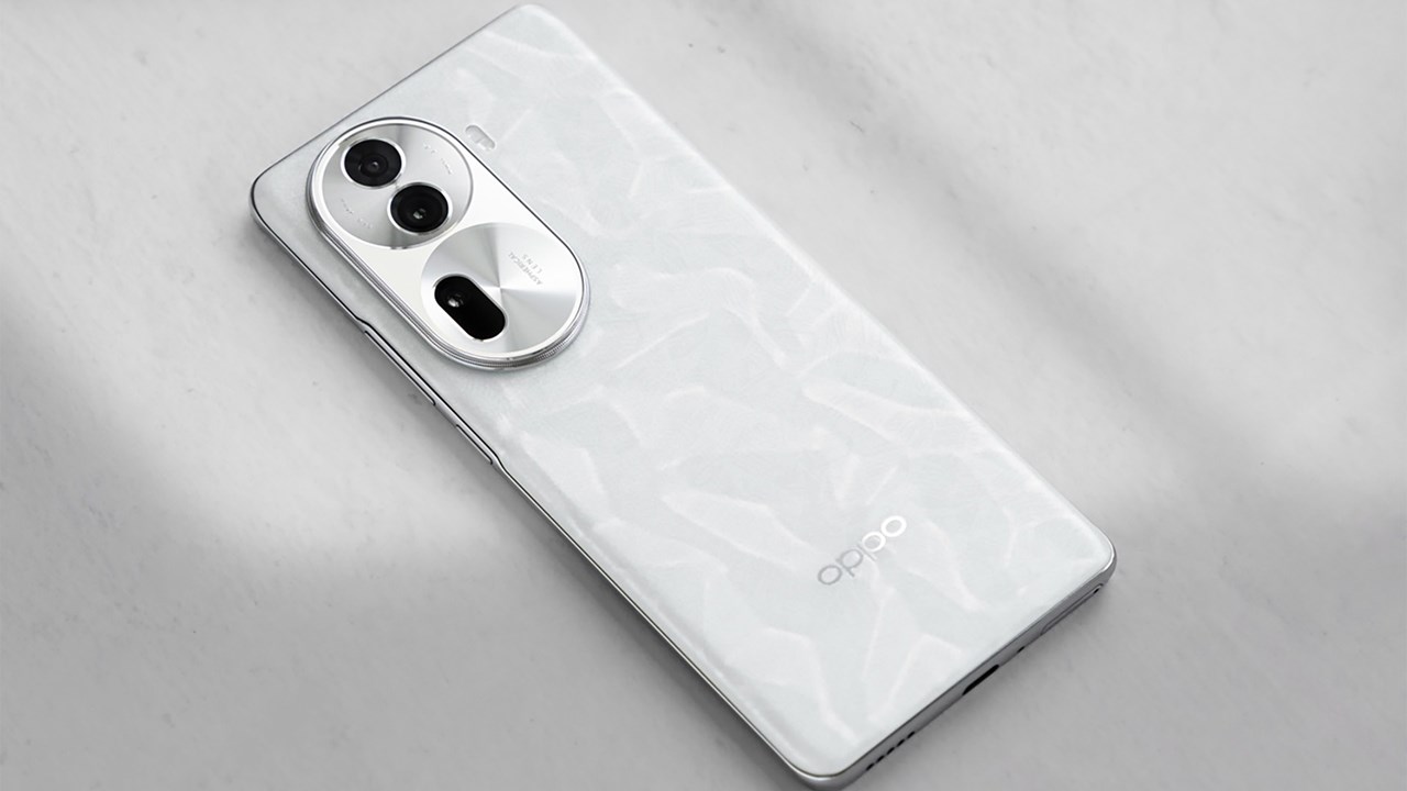 OPPO Reno11 nổi bật với phần mặt lưng được hoàn thiện nhám với họa tiết vân đá đẹp mắt
