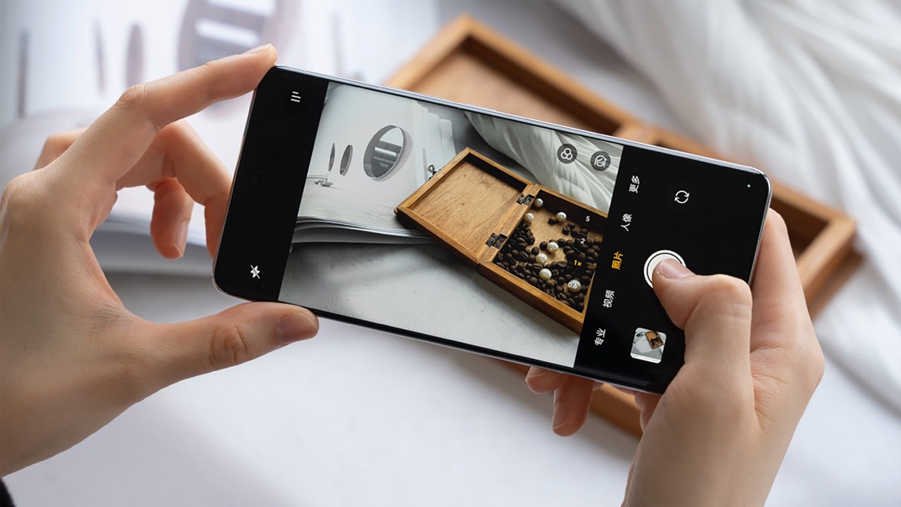 OPPO Reno11 được tập trung nhiều vào khả năng chụp ảnh chân dung