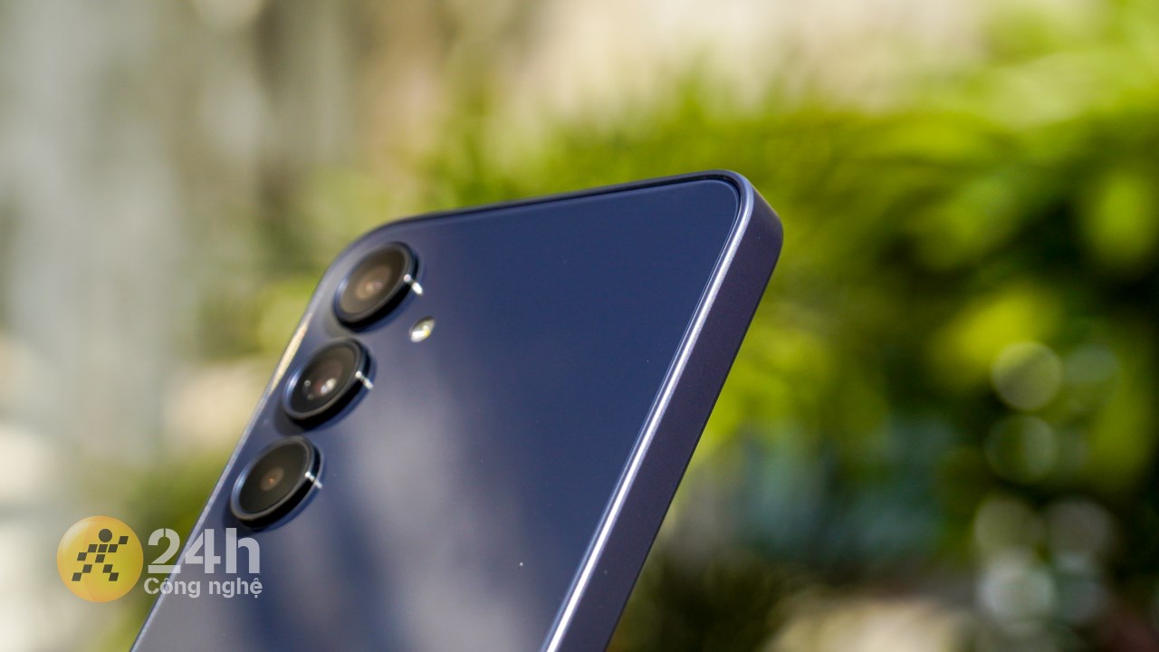 Hệ thống camera sắc nét trên Galaxy A35 5G Hệ thống camera sắc nét trên Galaxy A35 5G