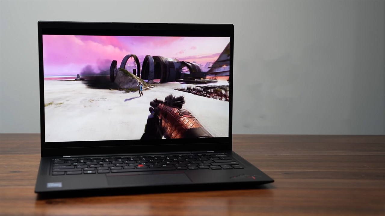 Màn hình Lenovo ThinkPad X1 Carbon Gen 11 còn đạt nhiều chứng nhận quan trọng. Nguồn: Matthew Moniz.