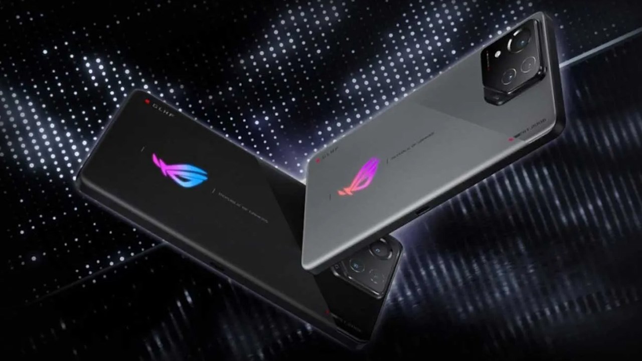 ASUS ROG Phone 8 lộ diện với thiết kế hầm hố, đậm chất gaming ASUS ROG Phone 8 lộ diện với thiết kế hầm hố, đậm chất gaming