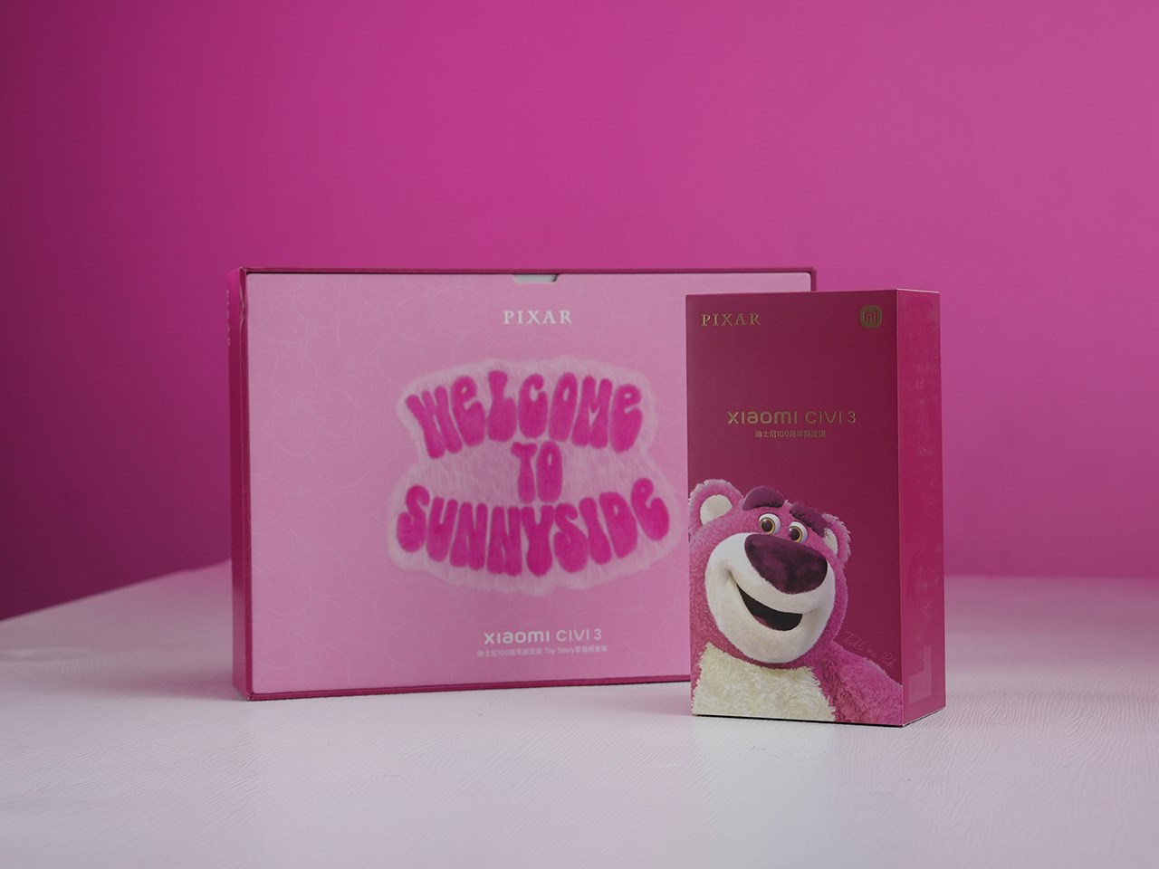 Hộp đựng Xiaomi CIVI 3 Strawberry Bear được thiết kế rất dễ thương. Hộp đựng Xiaomi CIVI 3 Strawberry Bear được thiết kế rất dễ thương.
