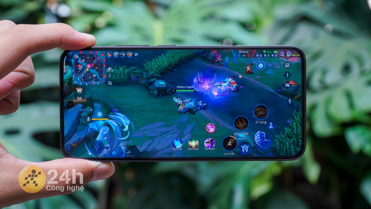 Xiaomi 13 cập nhật Xiaomi HyperOS vẫn mang lại trải nghiệm chiến game rất mượt. Xiaomi 13 cập nhật Xiaomi HyperOS vẫn mang lại trải nghiệm chiến game rất mượt.