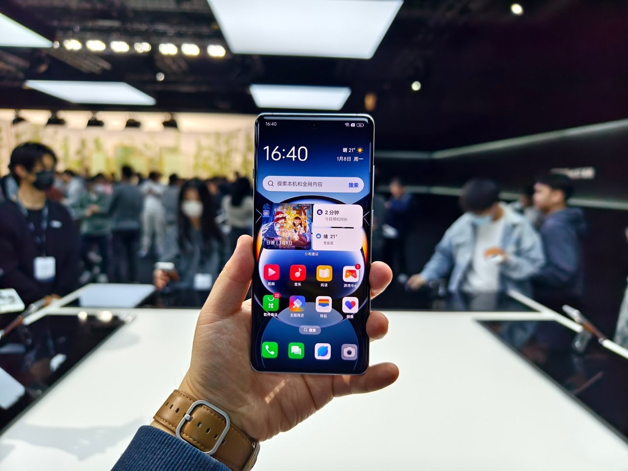 OPPO Find X7 Ultra cũng được tập trung mạnh về hệ thống xử lý camera. Nguồn: Weibo. OPPO Find X7 Ultra cũng được tập trung mạnh về hệ thống xử lý camera. Nguồn: Weibo.