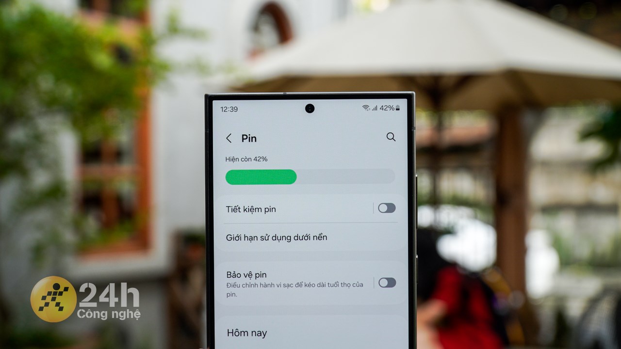 Galaxy S24 Ultra vẫn có thời lượng sử dụng pin rất ấn tượng. Galaxy S24 Ultra vẫn có thời lượng sử dụng pin rất ấn tượng.