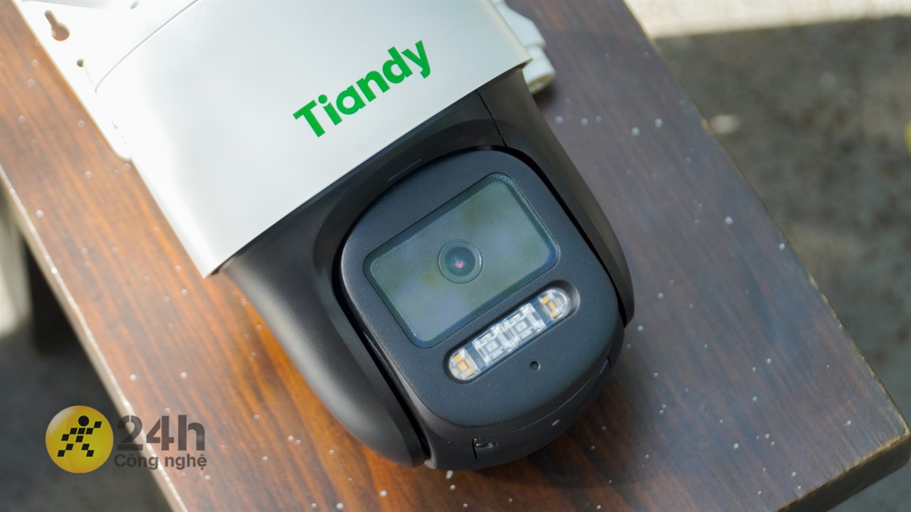 TIANDY TC-H334S được trang bị ống kính 3 MP, hỗ trợ ghi hình có màu với khoảng cách tối đa 15 mét