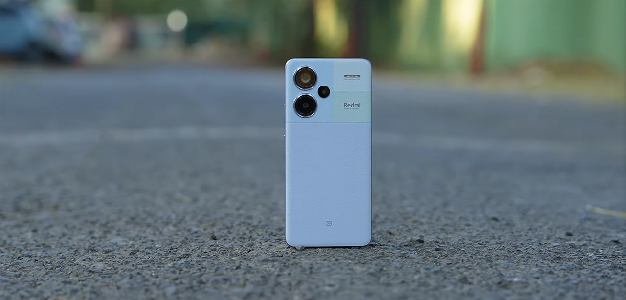 Redmi Note 13 Pro+ 5G là một sự lựa chọn rất tốt trong phân khúc giá 10 triệu đồng. Nguồn: Trakin Tech.