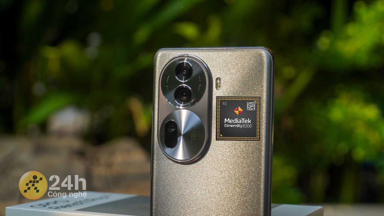 Mình nghĩ vị trí đặt con chip Dimensity 8200 cũng là lý do khiến nhiệt độ khu vực màn hình và xung quanh camera sau của Reno11 Pro 5G tăng cao. Mình nghĩ vị trí đặt con chip Dimensity 8200 cũng là lý do khiến nhiệt độ khu vực màn hình và xung quanh camera sau của Reno11 Pro 5G tăng cao.