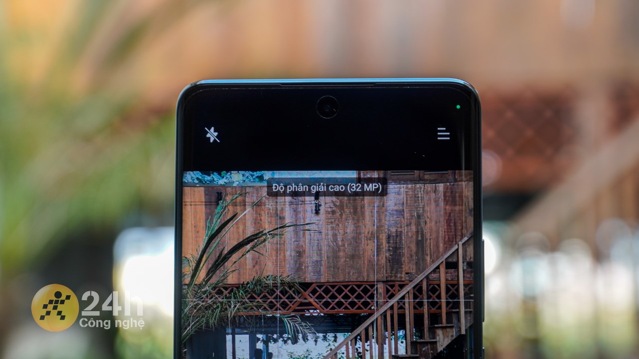 Trong khi đó, mức thu phóng 2x sẽ là 32 MP.