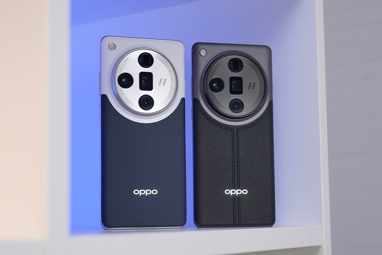 Việc lựa chọn OPPO Find X7 Ultra màu nào để dùng là một sự lựa chọn hơi khó khăn, bởi màu nào cũng đẹp. Nguồn: Weibo. Việc lựa chọn OPPO Find X7 Ultra màu nào để dùng là một sự lựa chọn hơi khó khăn, bởi màu nào cũng đẹp. Nguồn: Weibo.