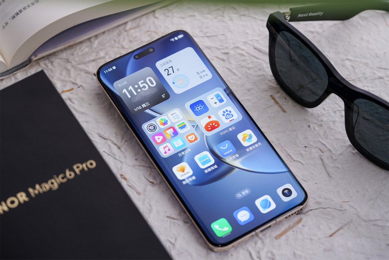 Màn hình Honor Magic 6 Pro có thể đạt độ sáng lên tới 5.000 nits Màn hình Honor Magic 6 Pro có thể đạt độ sáng lên tới 5.000 nits