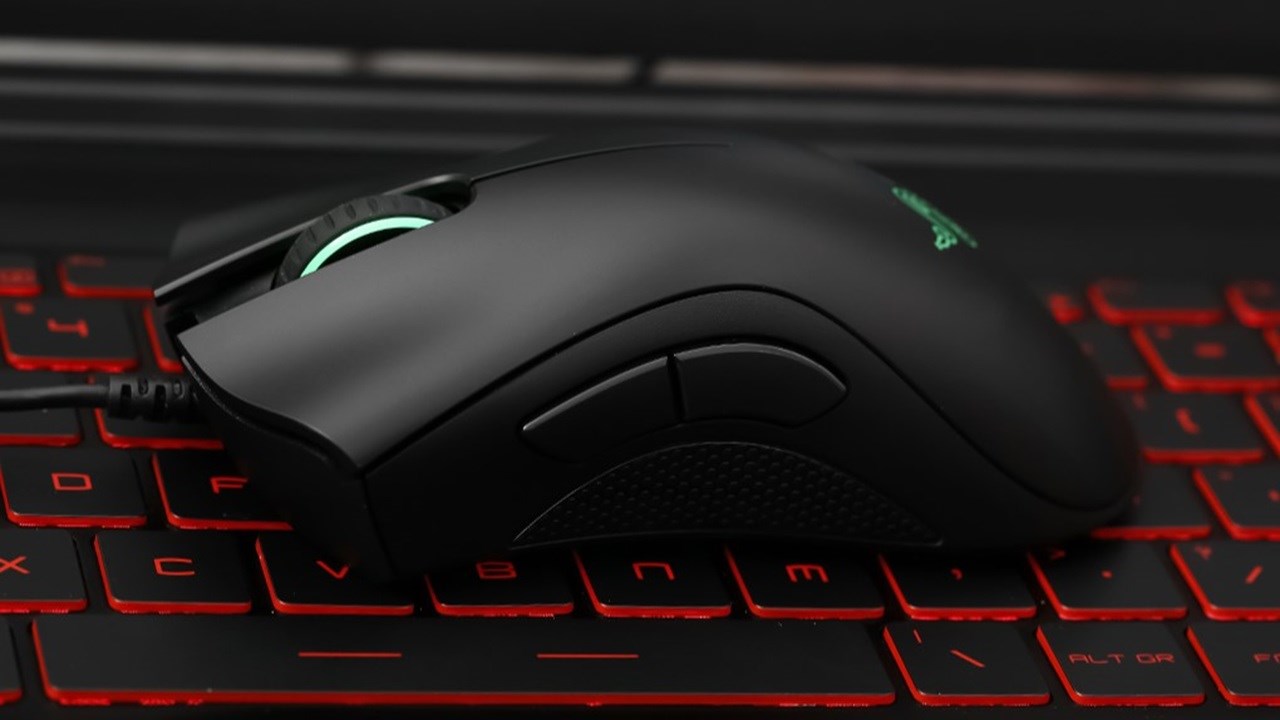 Razer DeathAdder Essential: Chuột máy tính chơi game chuyên nghiệp