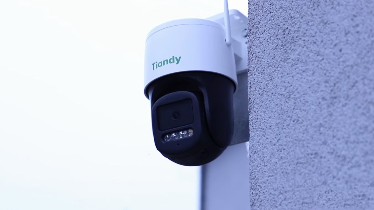 3. Camera IP Ngoài Trời 360 Độ 3MP TIANDY TC-H334S