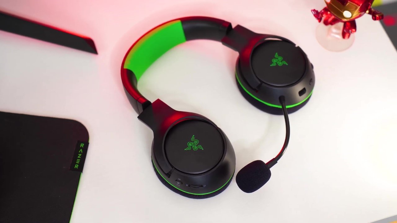 Trên tay Razer Kaira Hyperspeed