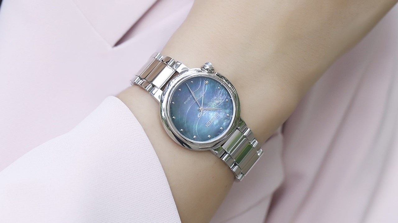 CITIZEN Mother Earth EM0910-80N: Đồng hồ CITIZEN đỉnh cao tuyệt tác CITIZEN Mother Earth EM0910-80N: Đồng hồ CITIZEN đỉnh cao tuyệt tác