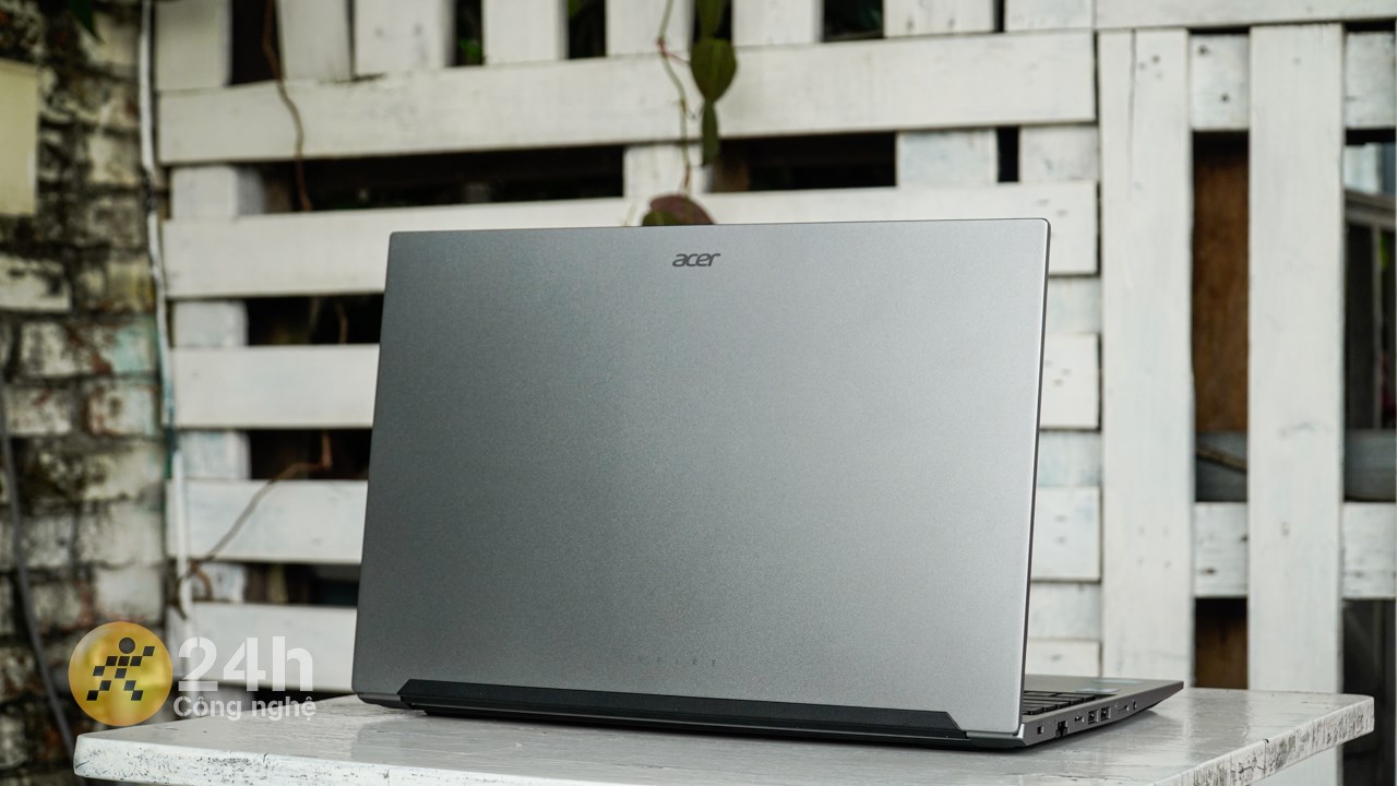Acer Aspire Lite 15 sử dụng phong cách thiết kế đơn giản và tinh tế. Acer Aspire Lite 15 sử dụng phong cách thiết kế đơn giản và tinh tế.