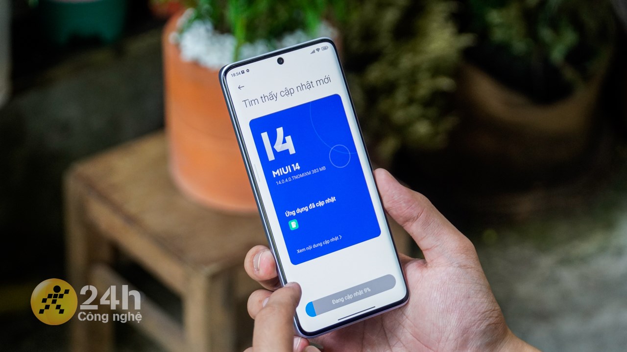 Trong quá trình sử dụng Redmi Note 13 Pro+ 5G, mình nhận thấy máy được hỗ trợ cập nhật các bản vá lỗi bảo mật cũng như cải thiện hiệu suất hoạt động. Trong quá trình sử dụng Redmi Note 13 Pro+ 5G, mình nhận thấy máy được hỗ trợ cập nhật các bản vá lỗi bảo mật cũng như cải thiện hiệu suất hoạt động.