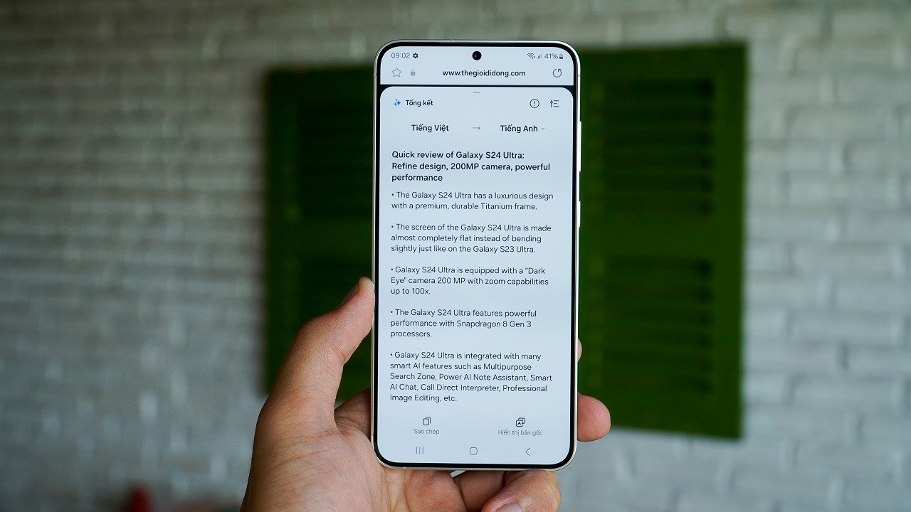 Tính năng dịch thuật thông minh trên Galaxy S24+ hoạt động hiệu quả, bản dịch dễ hiểu