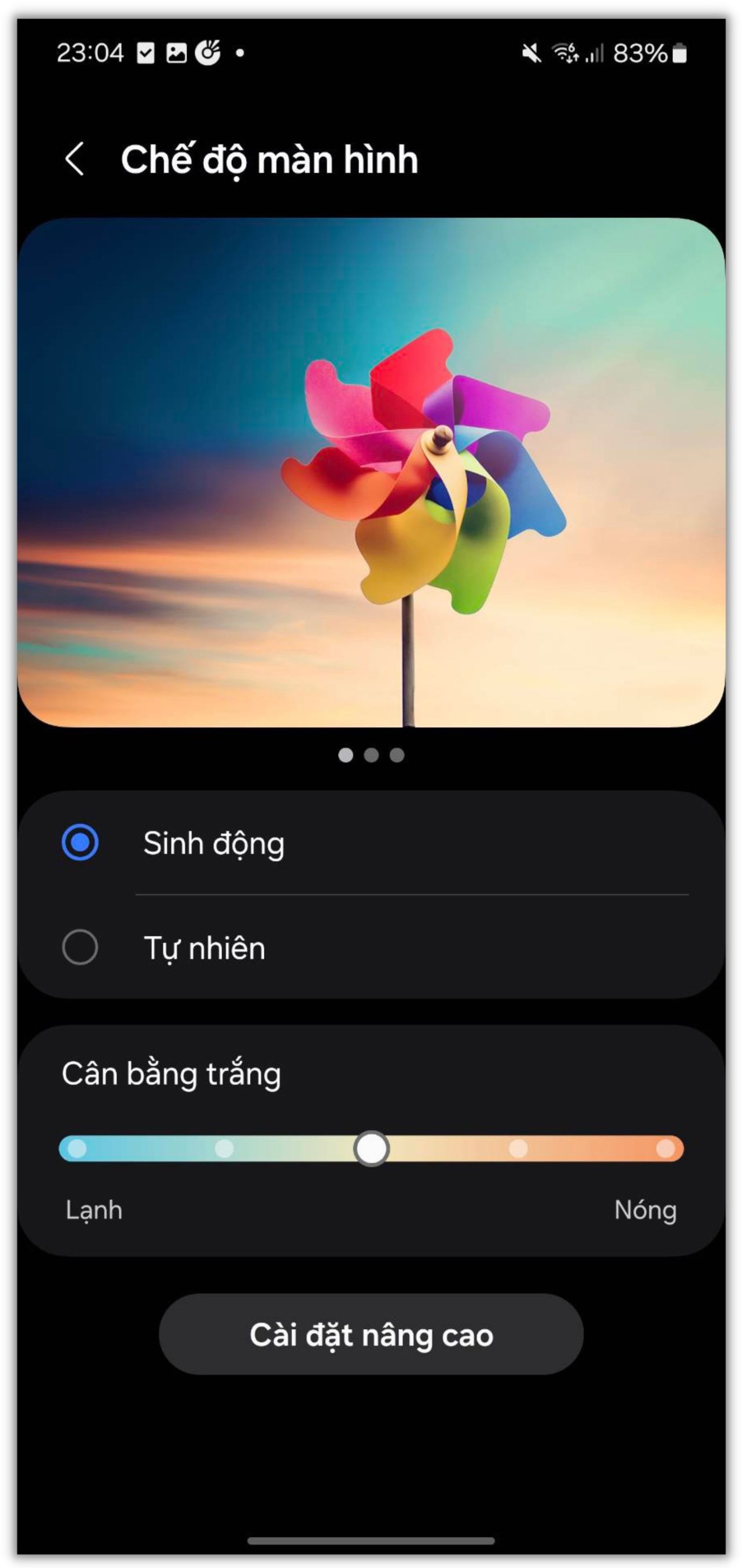 Để tùy chỉnh độ sinh động cho màn hình Galaxy S24 Series, chúng ta vào phần Cài đặt nâng cao trong mục Chế độ màn hình. Để tùy chỉnh độ sinh động cho màn hình Galaxy S24 Series, chúng ta vào phần Cài đặt nâng cao trong mục Chế độ màn hình.