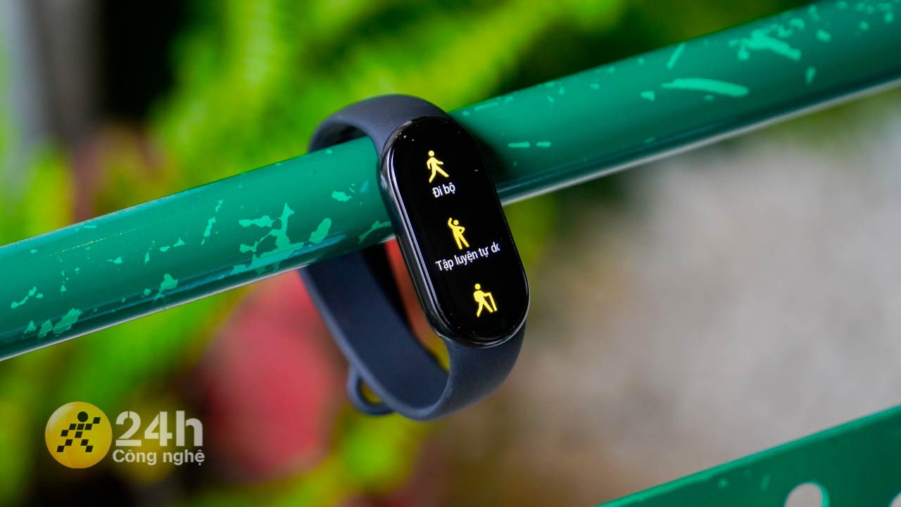 Mi Band 8 và Mi Band 8 Active theo hai trường phái khác nhau