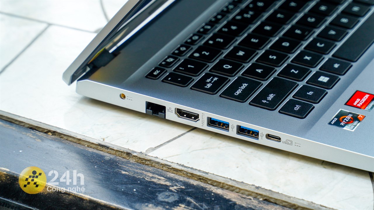 Cạnh trái của Acer Aspire 3 A315 44P. Cạnh trái của Acer Aspire 3 A315 44P.
