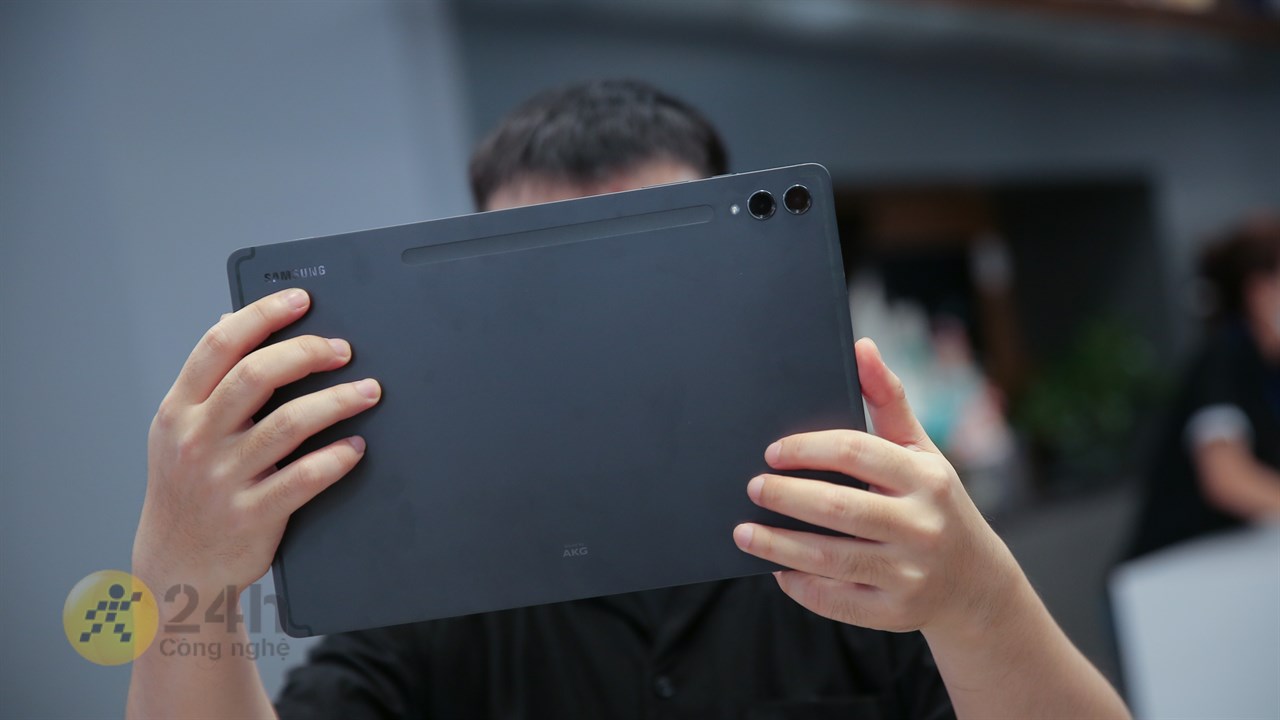 Mình mong Galaxy Tab S9 Lite vẫn sẽ được hoàn thiện từ khung nhôm sang trọng (ảnh minh họa: Galaxy Tab S9). Mình mong Galaxy Tab S9 Lite vẫn sẽ được hoàn thiện từ khung nhôm sang trọng (ảnh minh họa: Galaxy Tab S9).